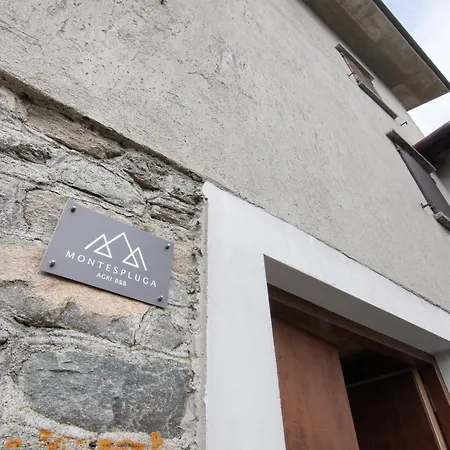 Farm stay Montespluga
